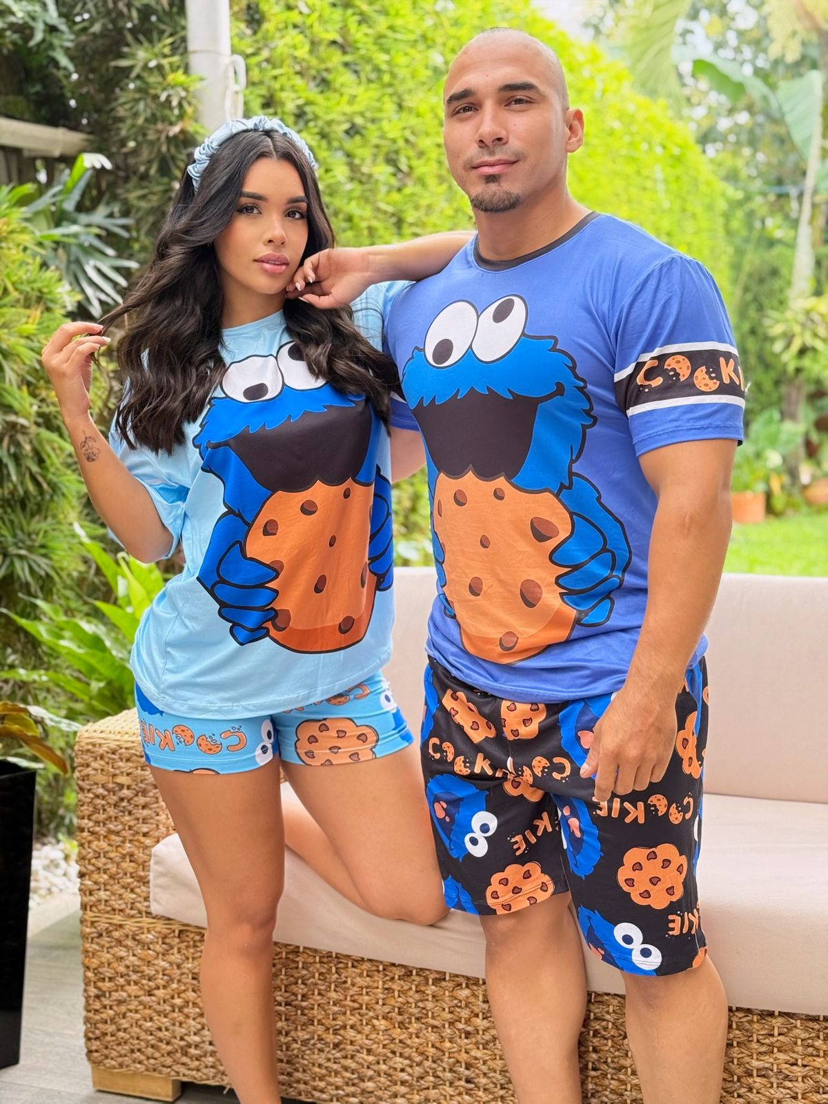 Combo Pareja (2 Pijamas Dama y Caballero Elmo Galleta)