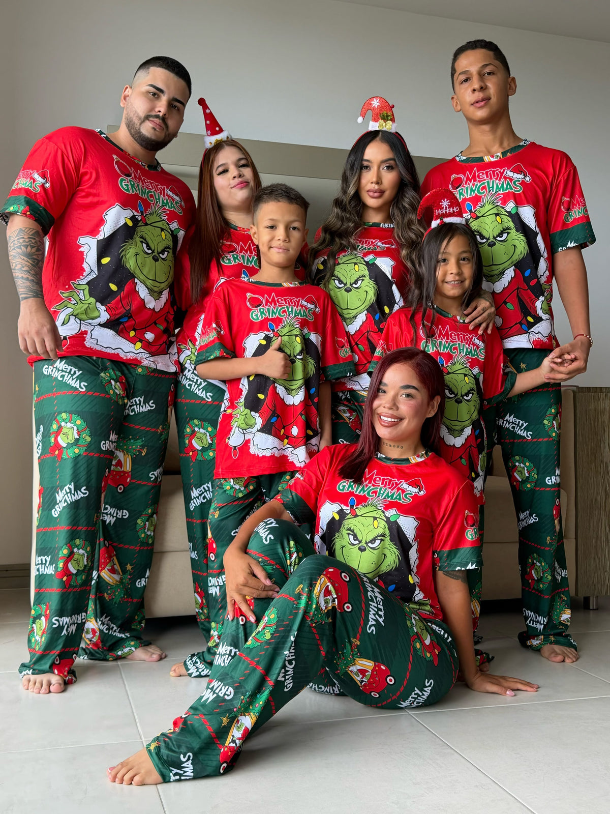 PIJAMA FAMILIA GRINCH ROJO
