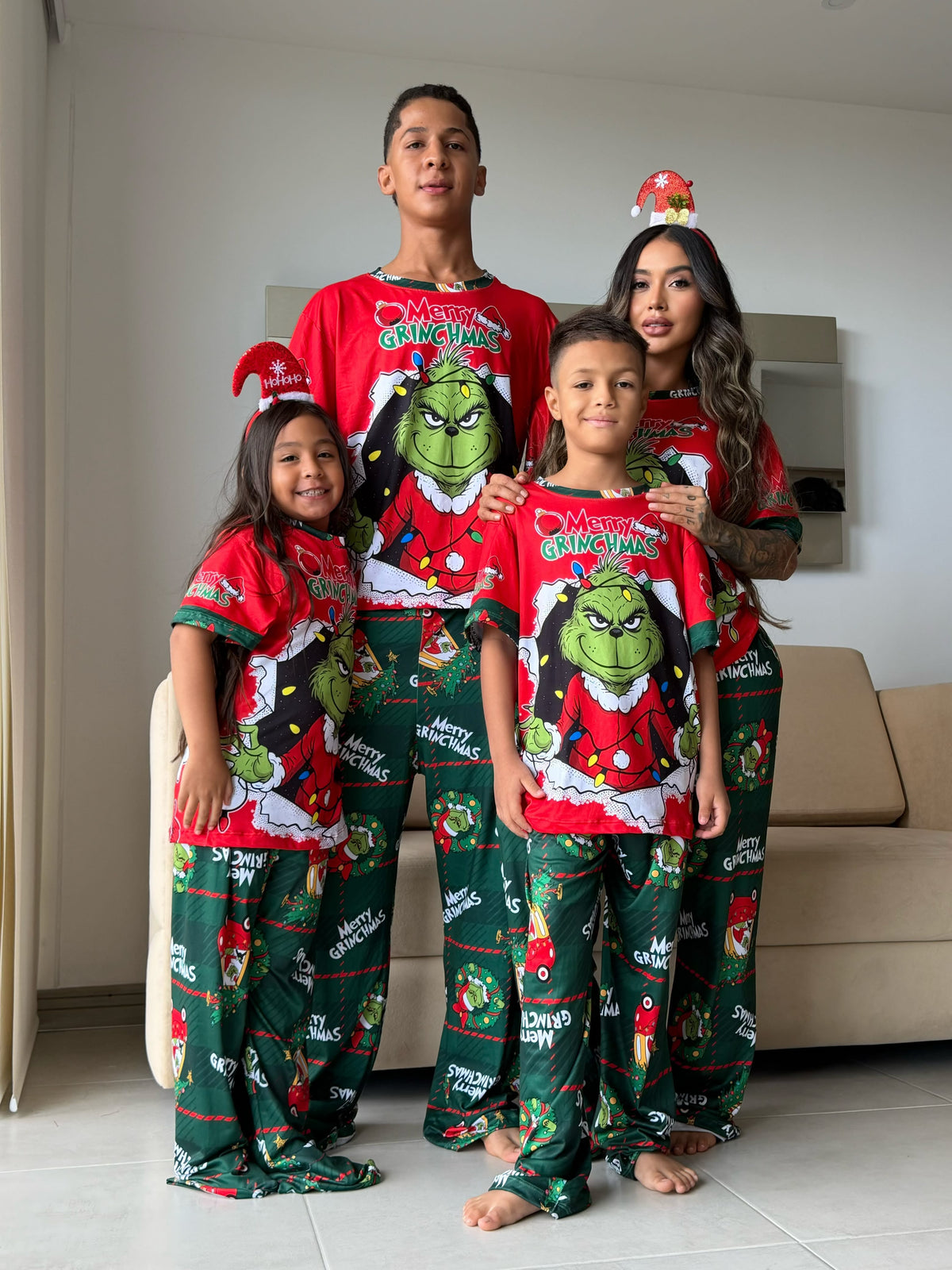 PIJAMA FAMILIA GRINCH ROJO